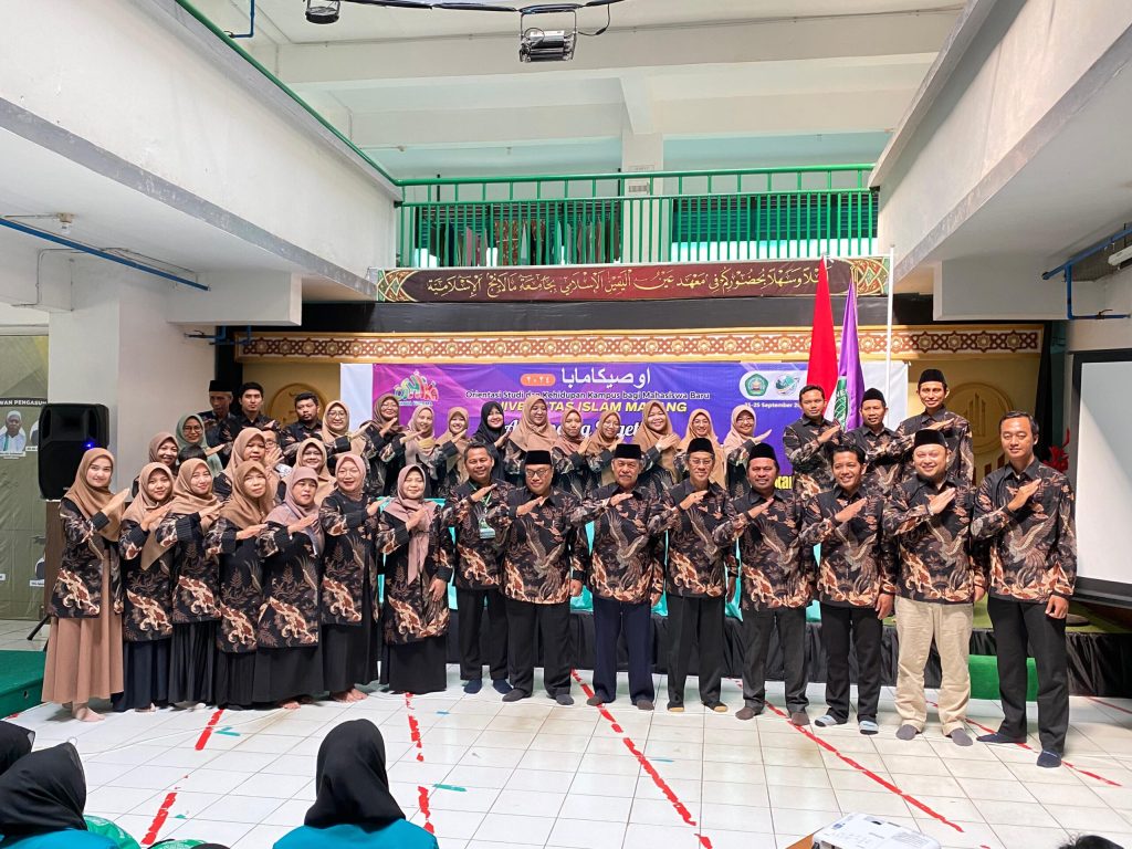 Dekan FKIP UNISMA (Dr. Hamiddin, M.Pd.) Buka Oshika Maba 2024